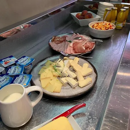 Alojamento de Acomodação e Pequeno-almoço Les - Au Gres Du Marche