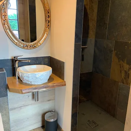 Les - Au Gres Du Marche Frühstückspension