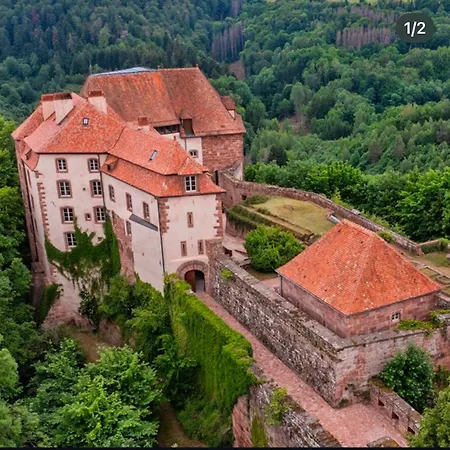 Bed & Breakfast Les - Au Gres Du Marche 4*